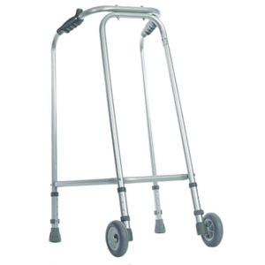 Cadre de marche avec roulettes